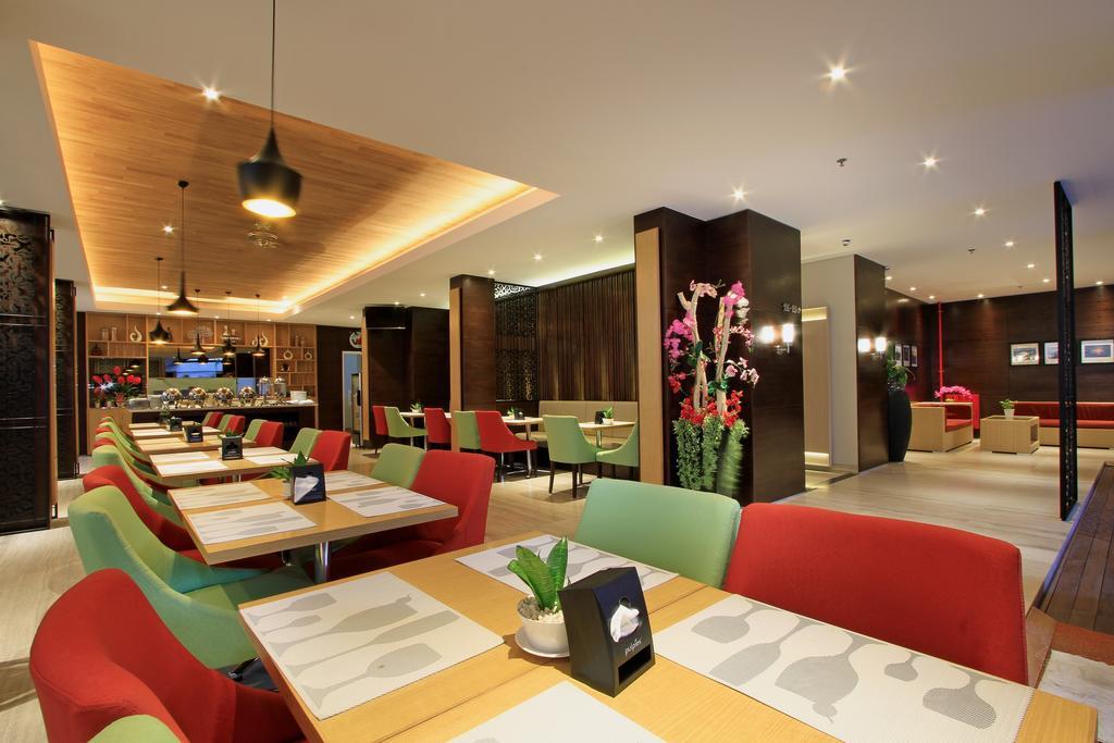 Ohana Hotel Kuta Kuta Lombok Exterior foto