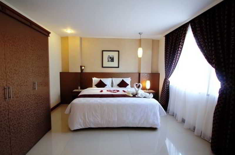 Ohana Hotel Kuta Kuta Lombok Exterior foto